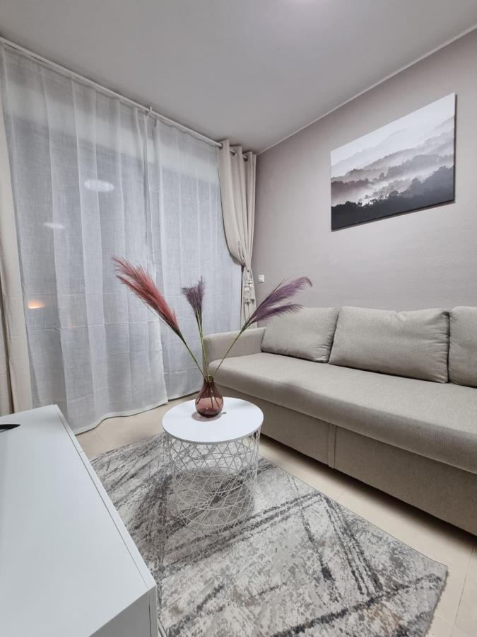 Luxury Evita Apartments In Torrevieja Dış mekan fotoğraf