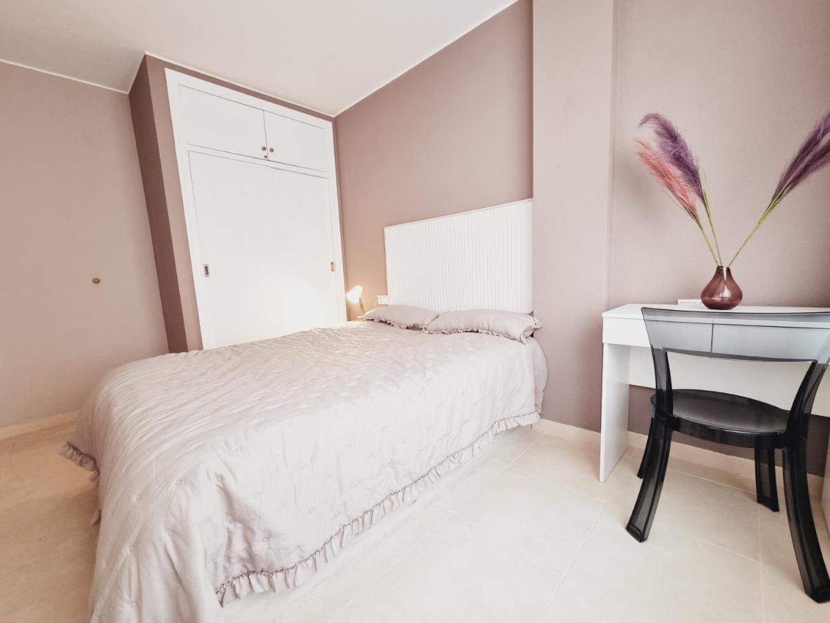 Luxury Evita Apartments In Torrevieja Dış mekan fotoğraf